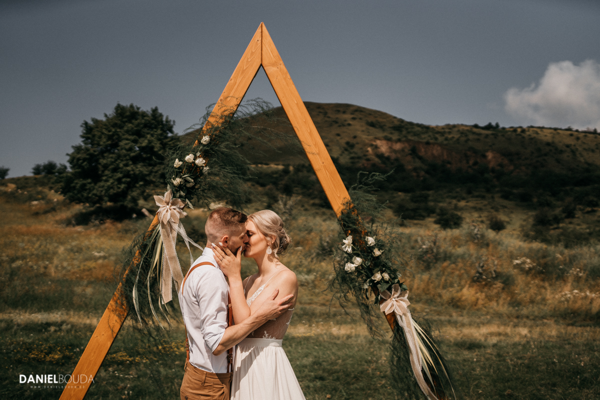 Svatební fotograf Praha - BOHO styl svatby